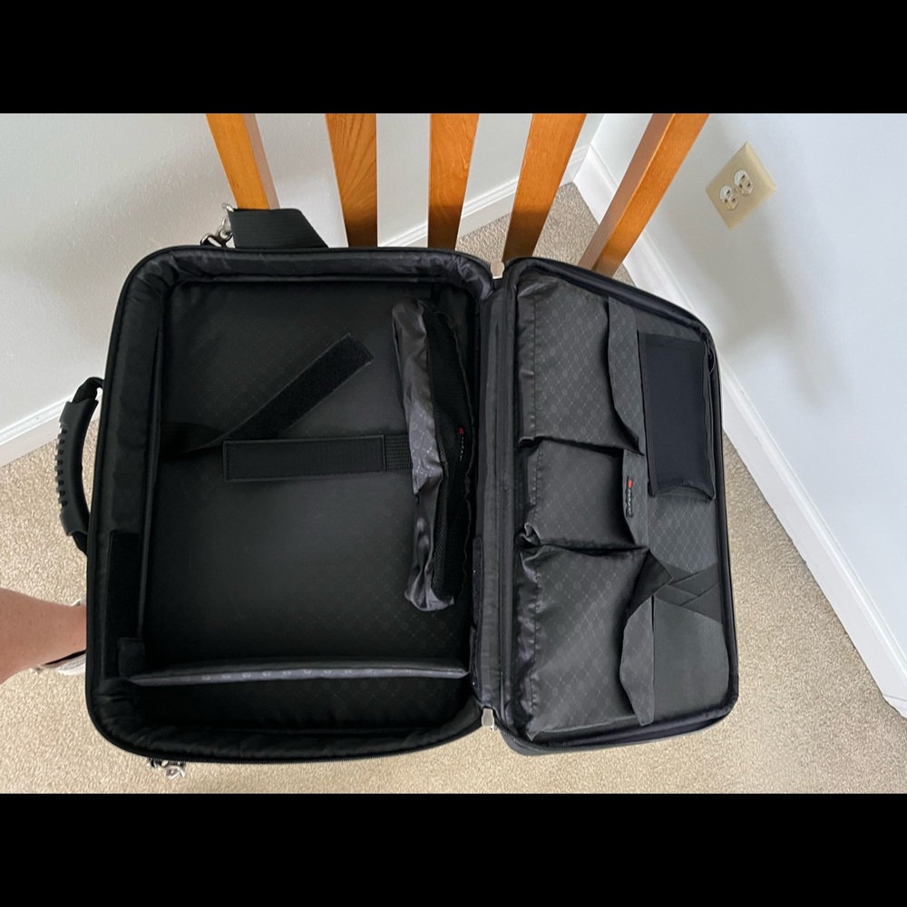 NWOT Foray Laptop/Computer Messenger Shoulder Bag - Picture 14 of 14